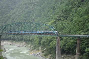 Papier Peint photo autocollant Pont de Nanpu 第二吉野川橋梁を渡る特急南風