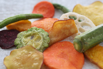 野菜と果物のチップス