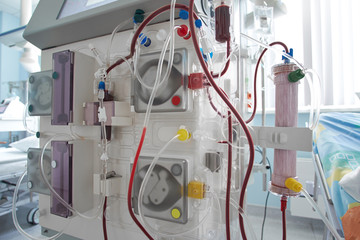 Working hemodiafiltration machine with blood in tubes