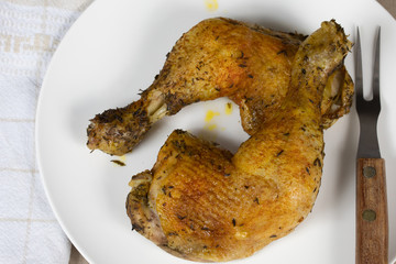 deux cuisses de poulet rôti