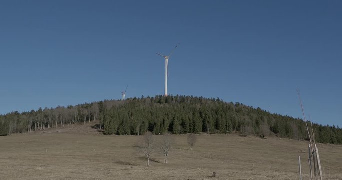 Windkraftanlagen auf dem Rohrenkopf, h&ouml;chste Erhebung in Gersbach im Berg. Landkreiss L&ouml;rrach. Windpark h&ouml;chstgelegenen in S&uuml;dschwarzwald
