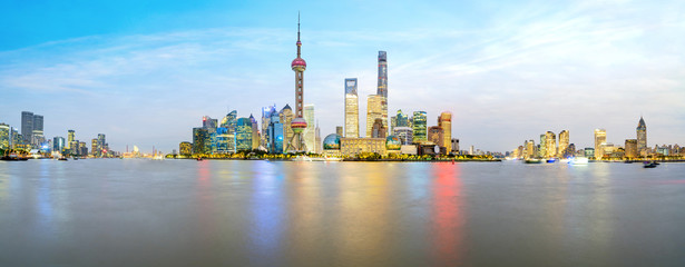 Fototapeta premium Beautiful city skyline in lujiazui, Shanghai, China