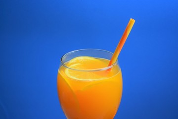 Naranjada con finas lonchas naturales