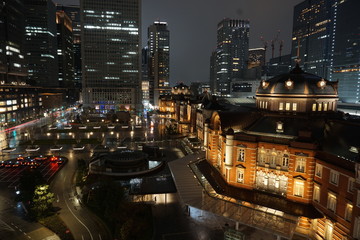 tokyo station at night