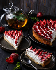 Strawberry cake with ricotta cheese