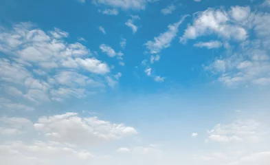 Foto op Plexiglas blue sky with white cloud background © lovelyday12
