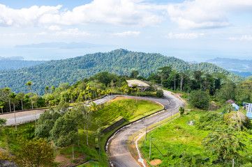 Fototapeta na wymiar マレーシアランカウイ島の山道風景