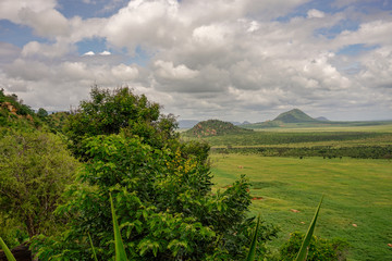 Landschaftsbilder aus dem Nationalpark Tsavo Ost Tsavo West und Amboseli