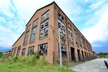 Fototapeta premium Workshops and old warehouses of the Antioquia railway