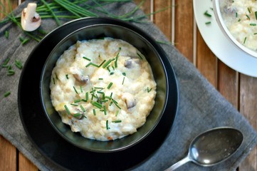 Creamy risotto with mushroom and chives