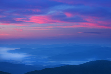 Obraz premium Landscape at dawn from Clingmans Dome, Great Smoky Mountains National Park, Tennessee, USA