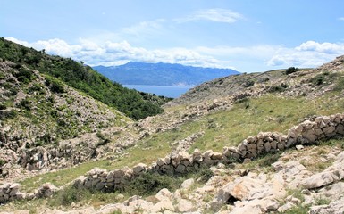 Fototapeta na wymiar view while hiking to Mala Luka, Baska, island Krk, Croatia