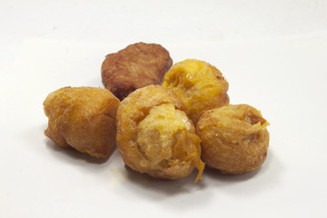 frittelle ripiene di crema dolci tradizionali di carnevale