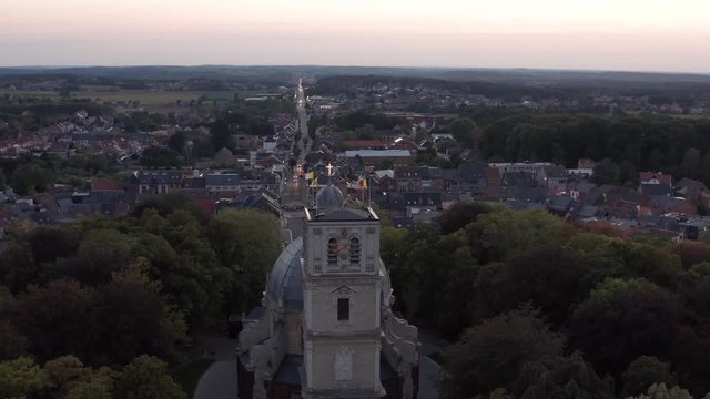 Basiliek luchtbeeld in het donker, Scherpenheuvel-Zichem vlaanderen