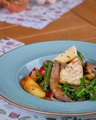 chicken with potatoes