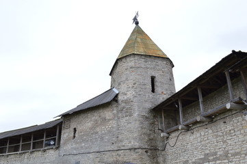 Fototapeta na wymiar old tower of the castle