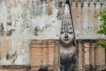 The large sitting Buddha Image at Wat Si Chum. The Buddha Image with its lap of 11.30 metres wide...