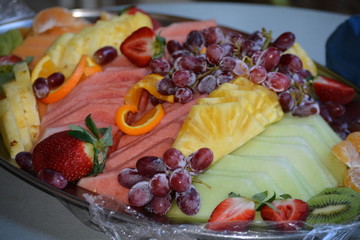 cut fruit platter
