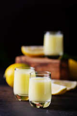 Liquore with lemon and cream
