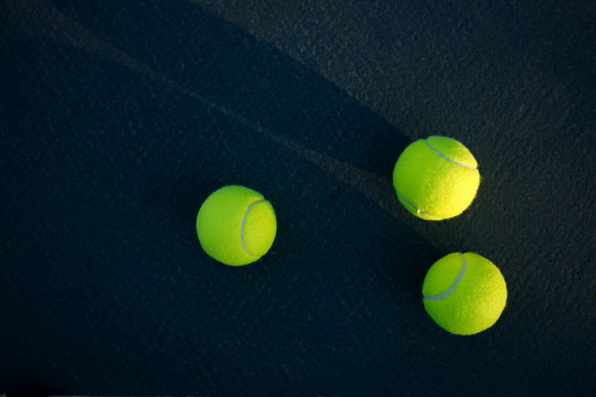 tennis ball on a tennis court