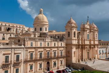Obraz premium Blick auf die Kathedrale von Noto auf der italienischen Insel Sizilien