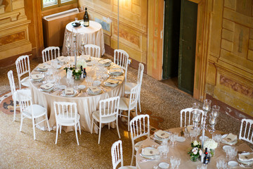Elegant and luxurious design and floristry of the wedding celebration, an example of a unique and stylish decor in a beautiful luxury Villa in Italy with attention to detail of the wedding event