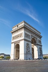 Fototapeta na wymiar Arc de triomphe de l'Étoile