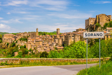 Fototapeta na wymiar Stunning view of Sorano, tuff mediaeval village in Tuscany, Italy