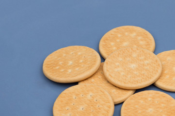 Thin round cookies on a gray background. Delicious delicious homemade cookies. butter cookies on the table. shortbread cookies.
