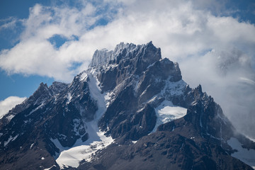 Obraz premium Cloudy Mountain