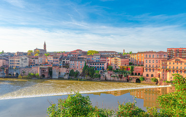 Fototapeta premium Albi w słoneczny letni dzień, Francja