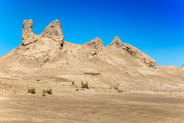 Fototapeta premium ruins of the ancient fortresses of Khorezm in the desert. Uzbekistan