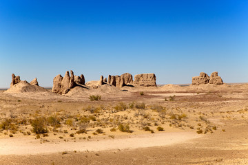 Fototapeta na wymiar ruins of the ancient fortresses of Khorezm in the desert. Uzbekistan