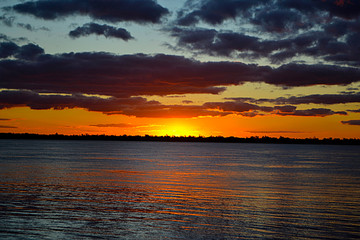Fototapeta premium Atardecer en Urquiza Entre Rios