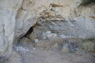 Höhle in der Steilküste bei Boltenhagen