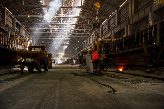 Aluminum plant. aluminum smelting bucket. Safe environmental high-tech processes. Modern smelter. Melting furnace