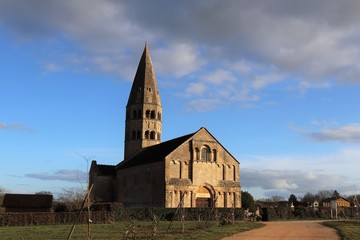 Eglise Saint André dans le village de Saint André de Bagé - Département de l'Ain - Construite...