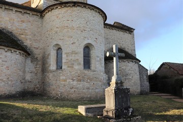 Eglise Saint André dans le village de Saint André de Bagé - Département de l'Ain - Construite...