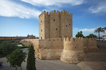 Naklejka premium Callahora tower at the Guadalquivir river embankment in Cordoba, Spain