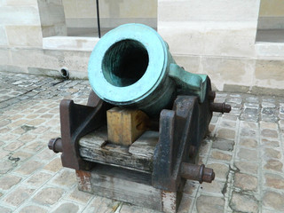 Real cannon gun, Military equipment