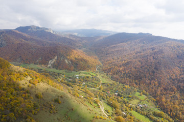 Naklejka premium Gombori pass, Georgia country. Autumn. Drone shooting