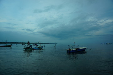 Obraz premium boat at sunset