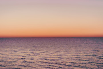 Obraz premium Colorful dawn over the sea. Scenic sunset