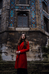 Fototapeta na wymiar tourist woman visit ancient Istanbul Topkapi palace