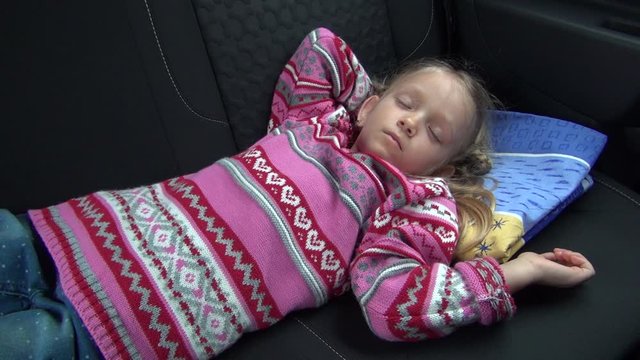 4K Kid Sleeping in Car, Asleep Child Traveling, Girl in Trip, Voyage 