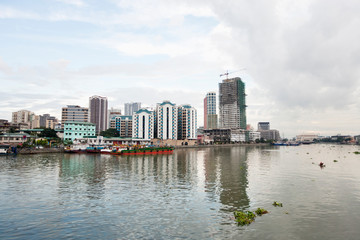 Fototapeta premium River Pasig with city skyline; Manila; Philippines