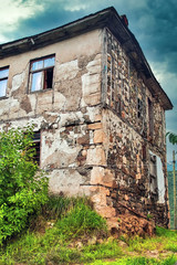 Fototapeta na wymiar Old abandoned traditional stone house in Ordu, Black Sea region, Turkey