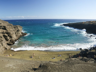 Fototapeta na wymiar Hawaje, Big Island, Papakōlea Green Sand Beach