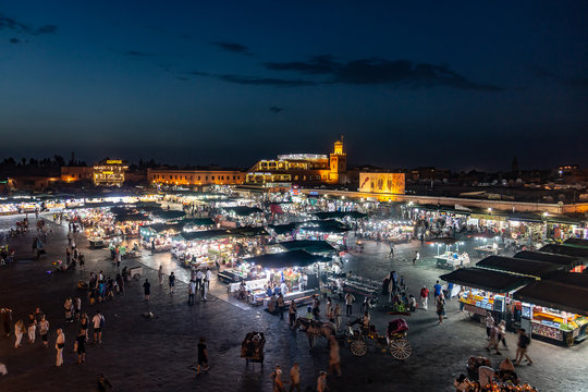marrakech food market by night