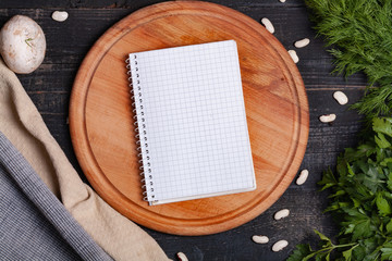 notepad for writing, vegetarian recipes